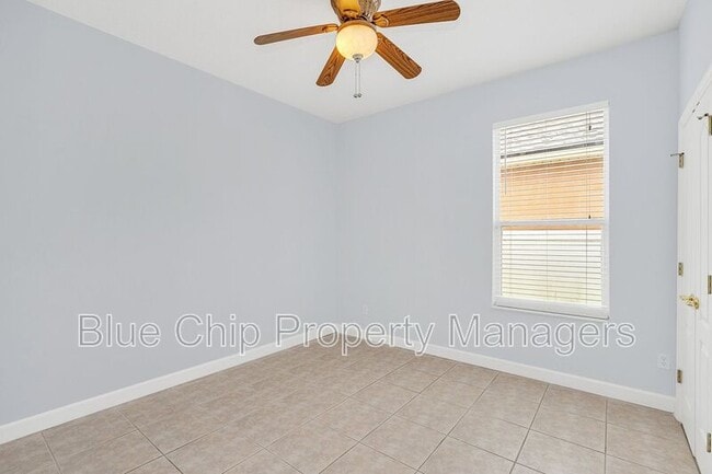 Building Photo - 10074 Iverson Dr