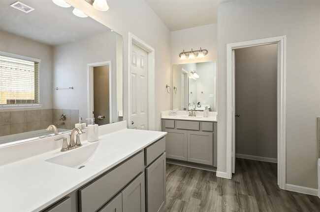 Building Photo - 2210 Windy Grove Dr