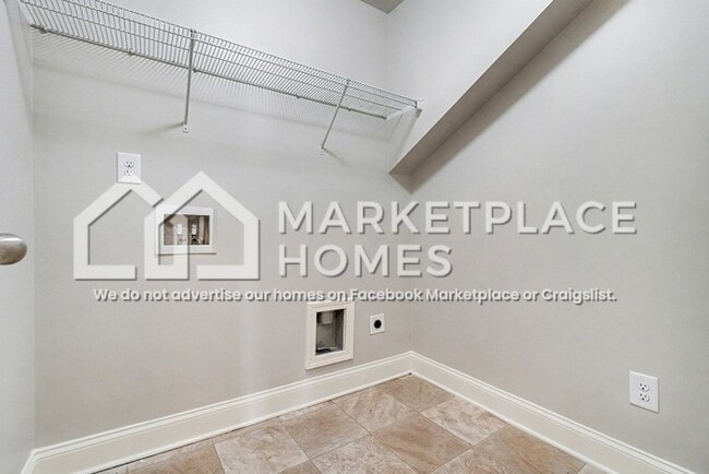 Building Photo - 5974 Westchase St