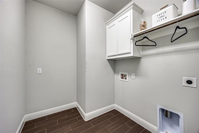 Building Photo - 8213 Centipede Ct