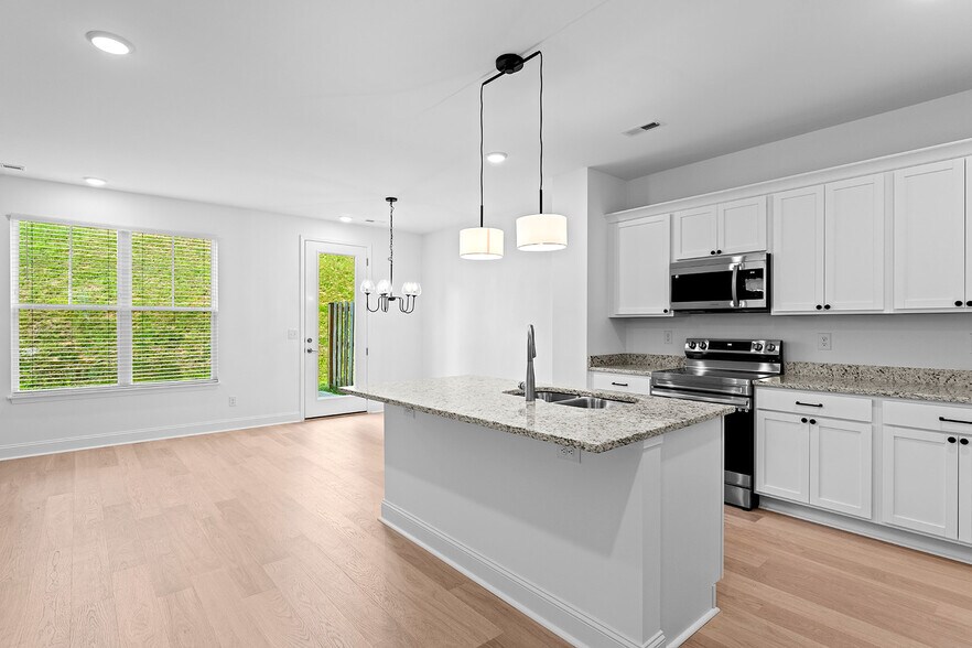 Building Photo - 8425 Whisper Ln