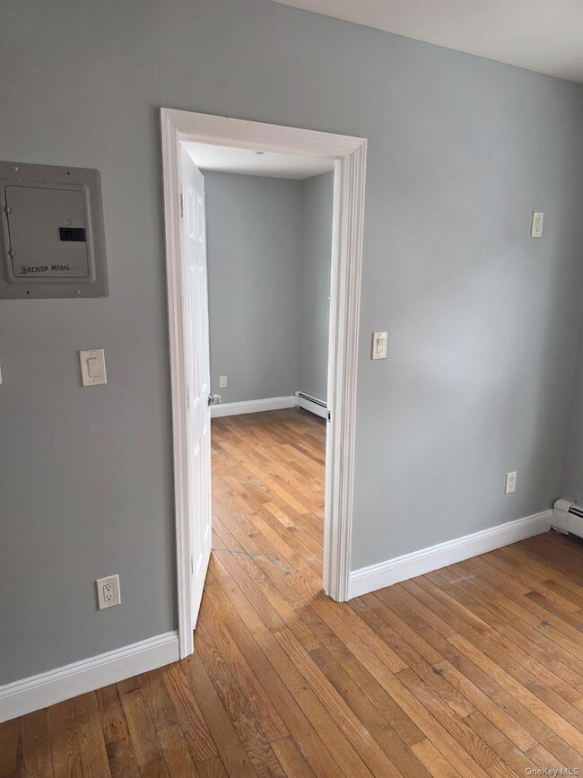 Building Photo - 238 Lawrence Ave