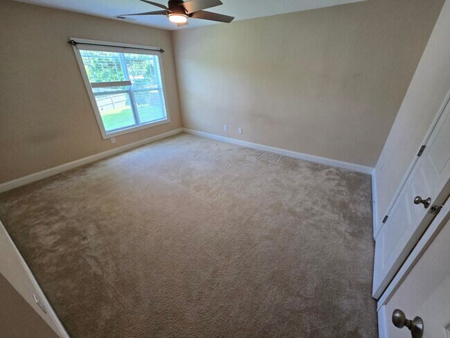 Building Photo - 47 Kentucky Derby Ln