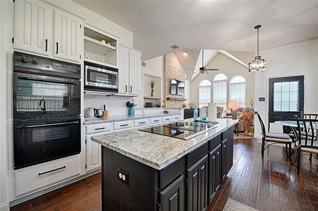 Building Photo - 2400 Sweet Grass Trail