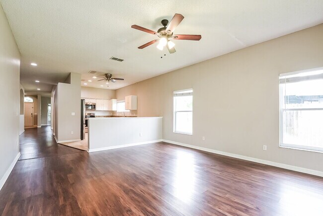 Building Photo - 1149 Osprey Way