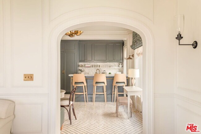 Building Photo - 1424 N Crescent Heights Blvd