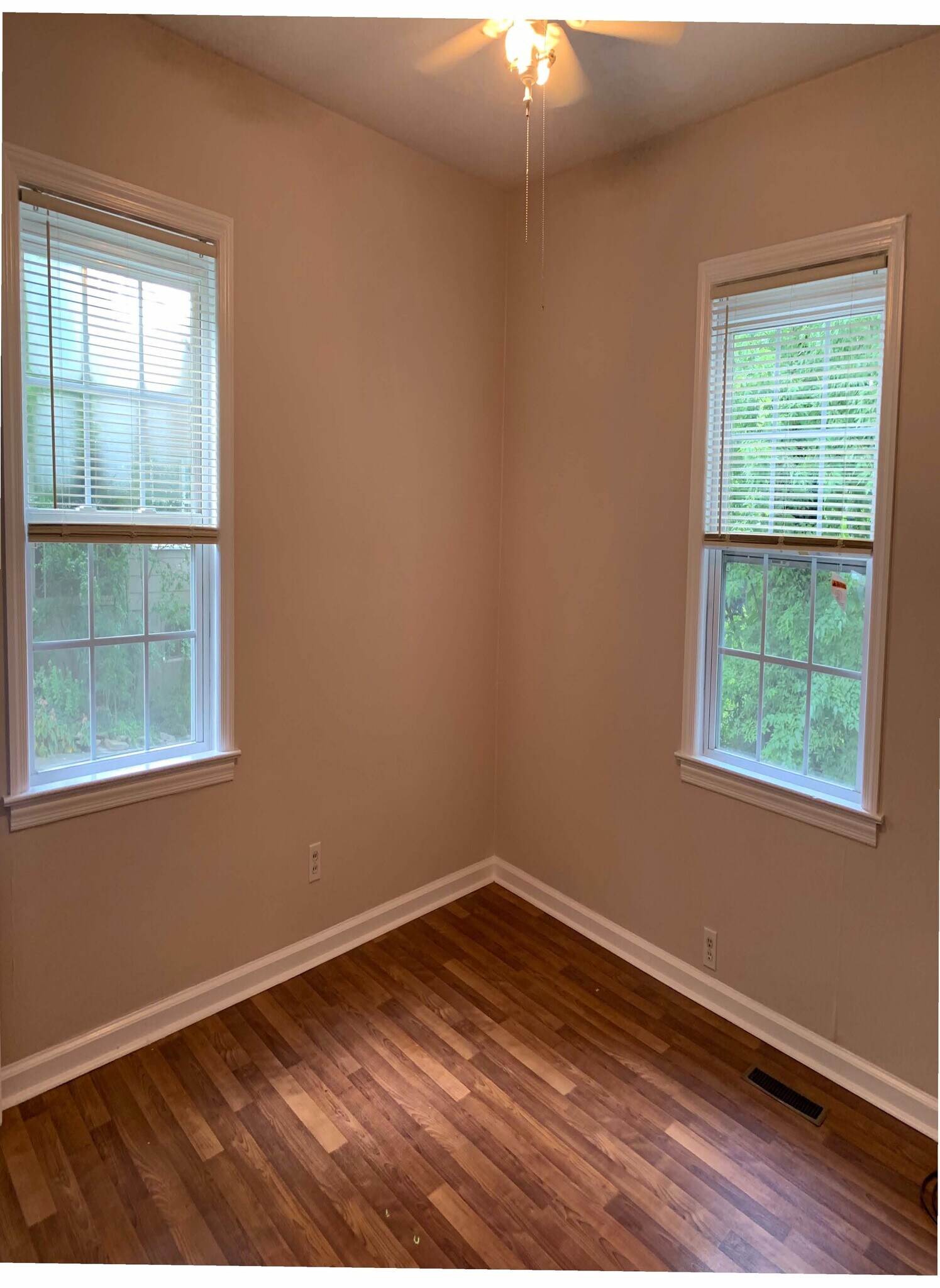 Building Photo - 3502 Oakland Terrace