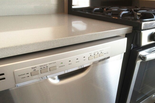 Building Photo - 410 Avenue X