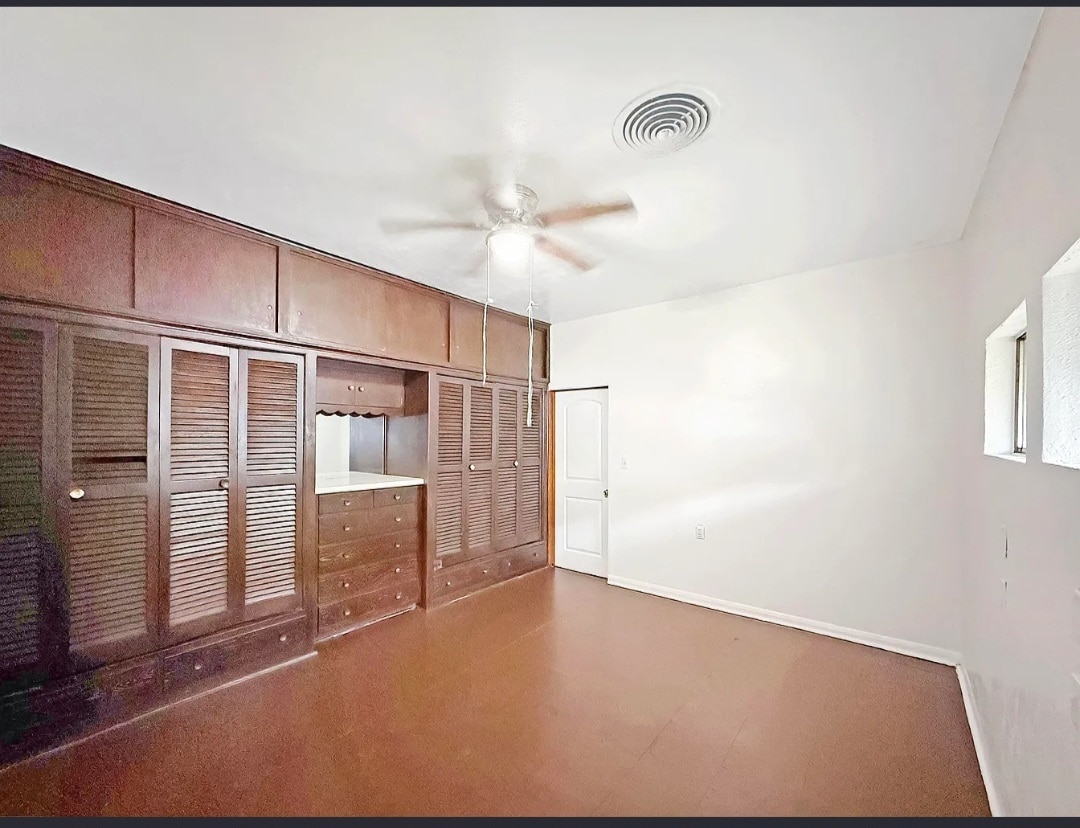 Master Bedroom - 1500 Avenue C