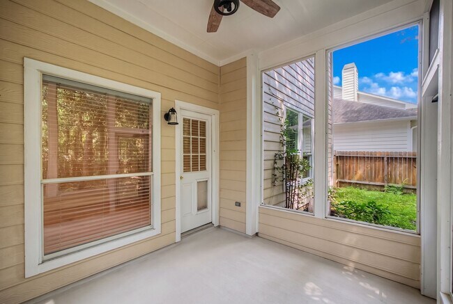 Building Photo - 158 Lattice Gate St