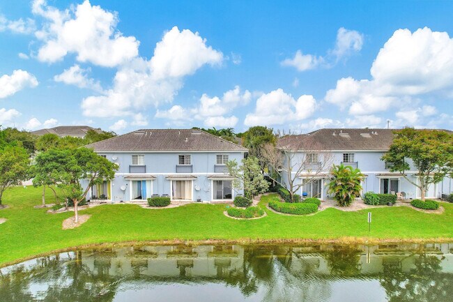 Building Photo - 1427 NW 34th Way