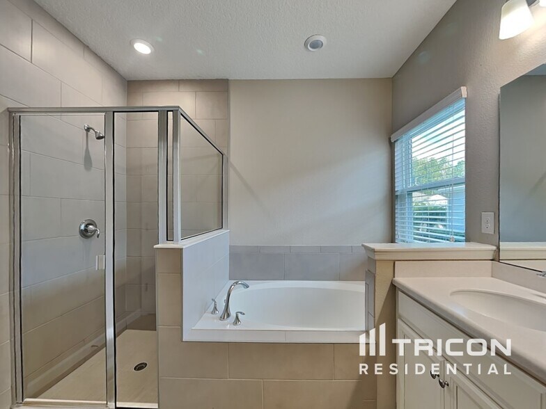 Building Photo - 100 Glorieta Dr