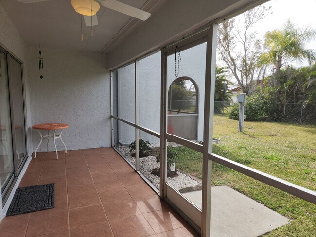 Building Photo - Cute 2 bedroom Apartment for rent