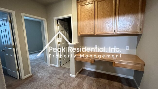 Building Photo - Spacious Elk Grove 3bd/2ba Home with 2 Car...