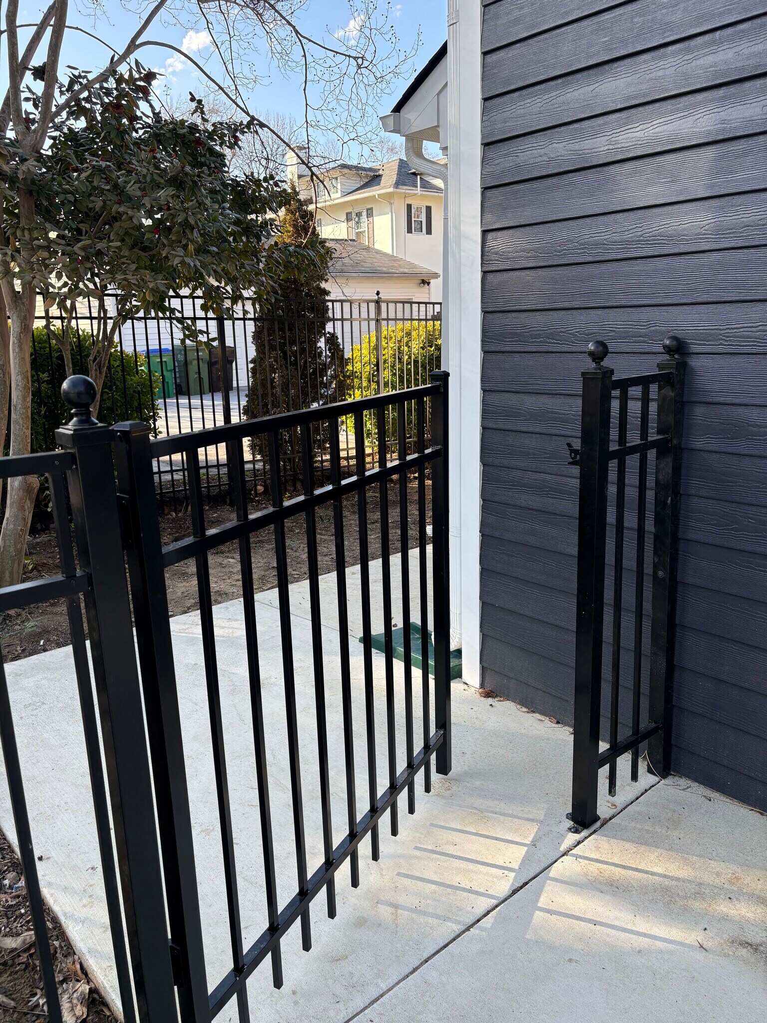 Building Photo - 3600 Moss Side Ave