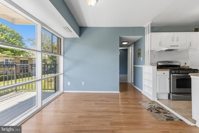 Building Photo - 4903 Americana Dr