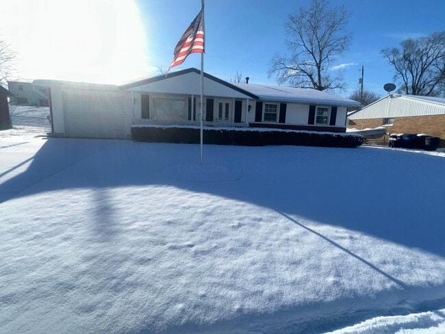 Building Photo - 3535 Paris Blvd