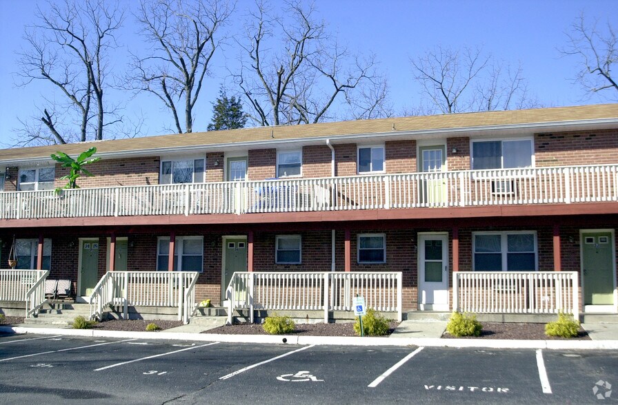 Pine Meadows Apartments 191 W Hampton St Pemberton NJ 08068