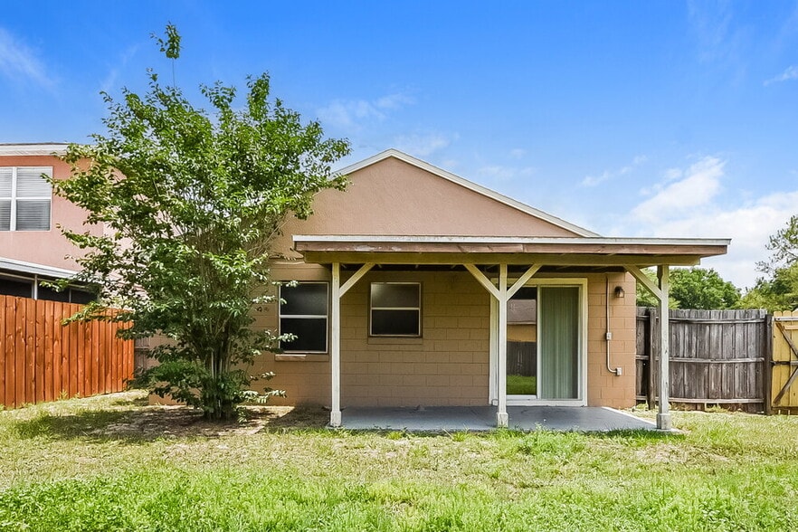 Building Photo - 178 Dovetail Ct