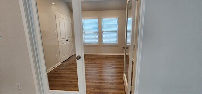 Building Photo - 628 Los Olives Ln