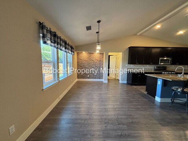 Building Photo - 6515 Copper Mountain Dr