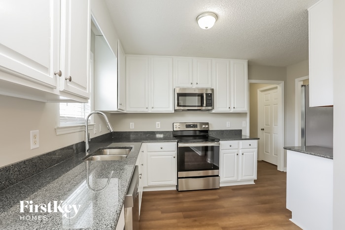 Building Photo - 1321 Woodline Dr