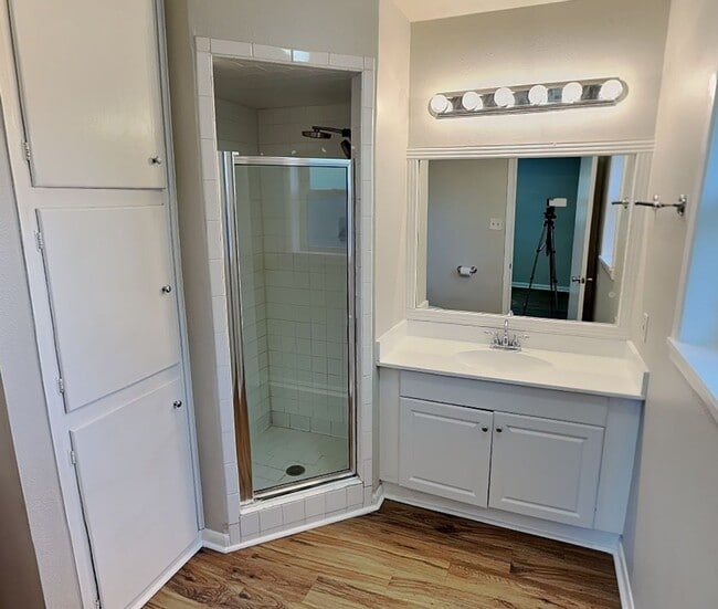 Building Photo - Adorable One-Story Brick Home in East Green Hill, Fort Worth! $500 off the first full month's ren...