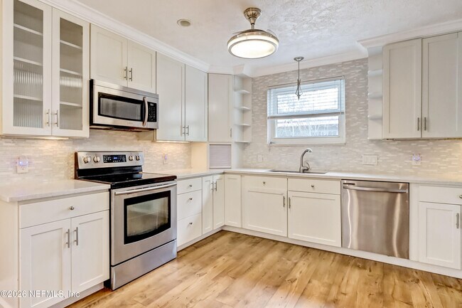 Building Photo - 4328 Savannah Ave