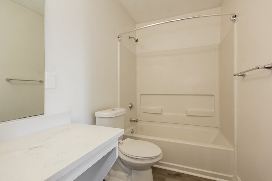 Building Photo - 2599 Field Spring Dr