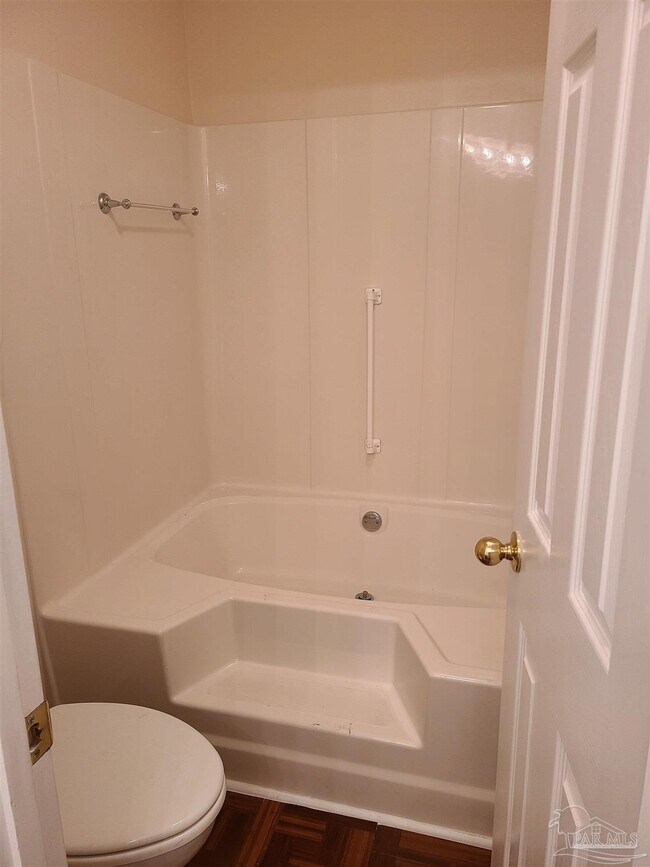 Building Photo - 358 Mirabelle Dr