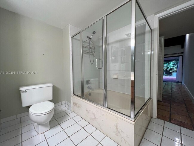 Building Photo - 7512 SW 95th Pl