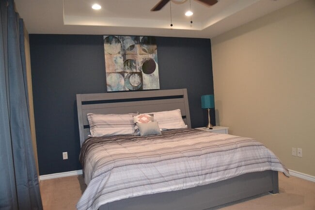 Building Photo - 109 Ramon Cardenas Dr
