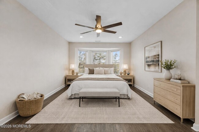 Building Photo - 186 Tulip Ln