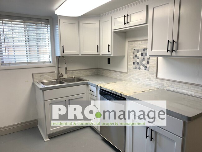 Building Photo - 797 K St