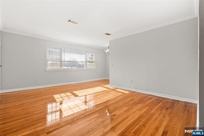 Building Photo - 250 Franklin Turnpike