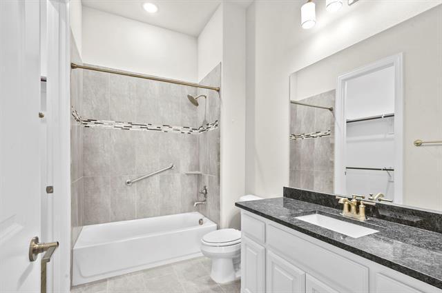 Building Photo - 2708 Deansbrook Dr