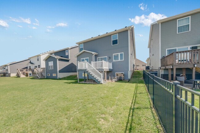 Building Photo - 4 Bed, 4 Bath Luxury House on Legends Golf...