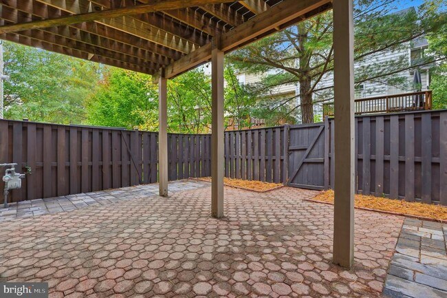 Building Photo - 47716 Bowline Terrace