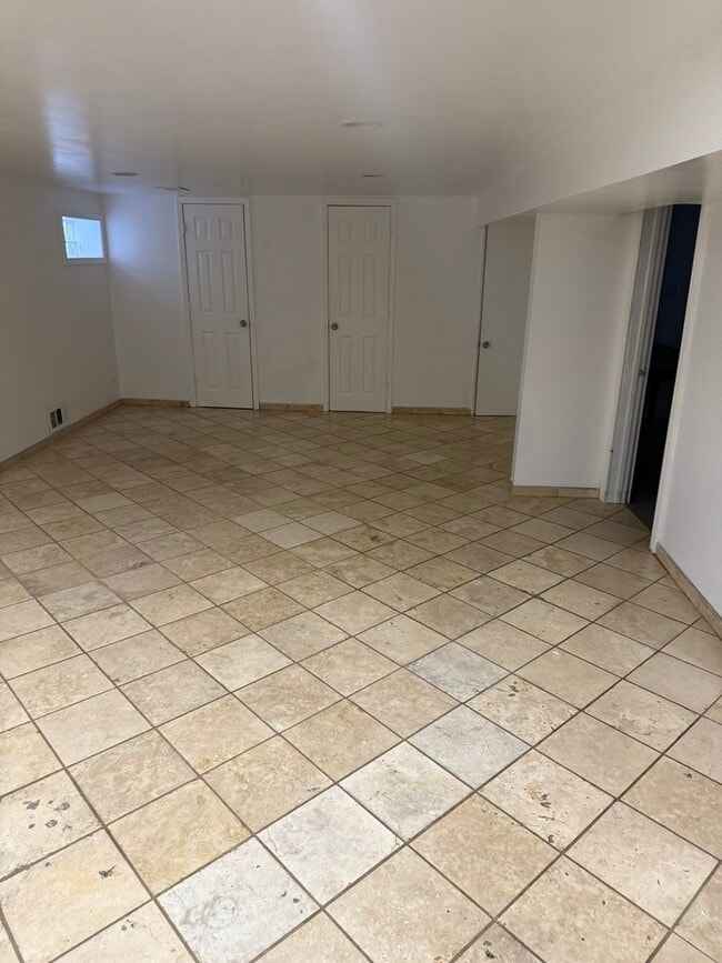 Building Photo - 7710 Kedvale Ave