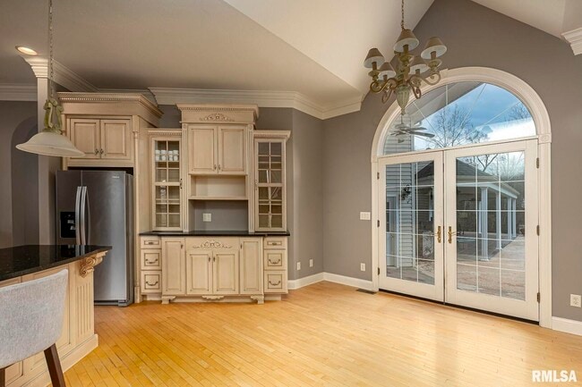 Building Photo - 3115 W Striegel Rd