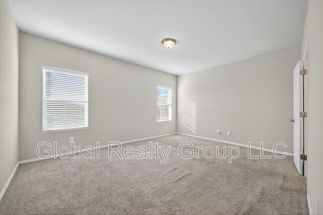 Building Photo - 10419 Lateleaf Oak