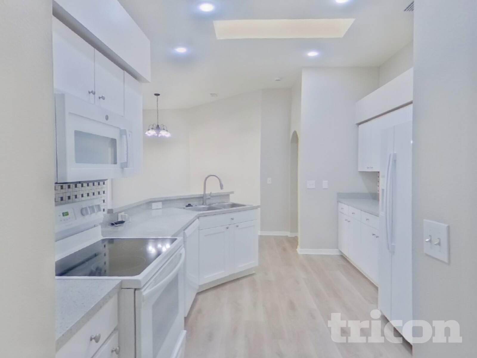 Building Photo - 1810 Cattleman Dr