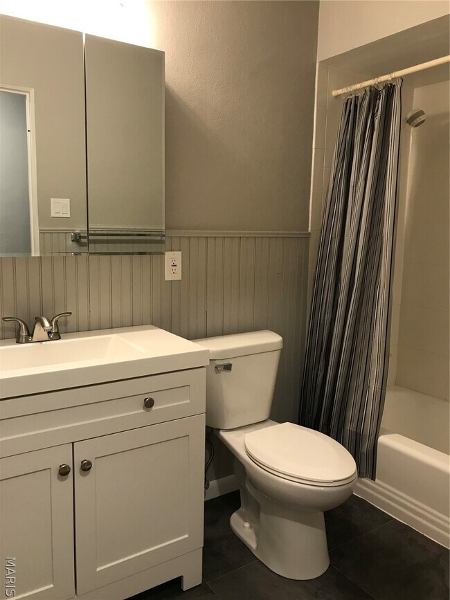 Building Photo - 11107 Leisure Ln