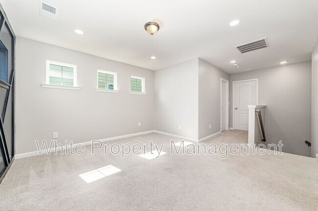 Building Photo - 757 Garrett Green Way