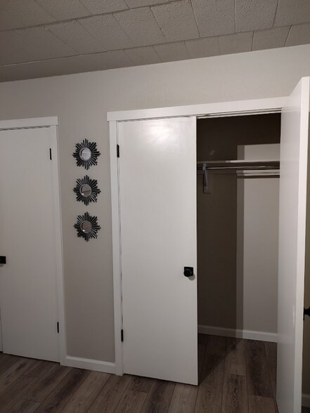 Building Photo - 111 S Meldrum St