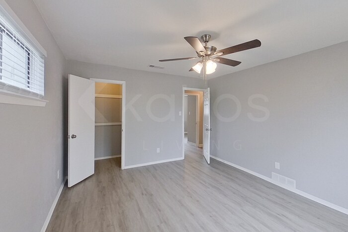 Building Photo - 1510 Clearbrook St