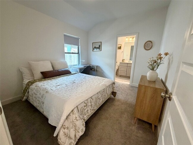 Building Photo - 27127 Cutleaf Daisy Ct