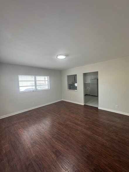 Building Photo - 5410 NE 22nd Terrace