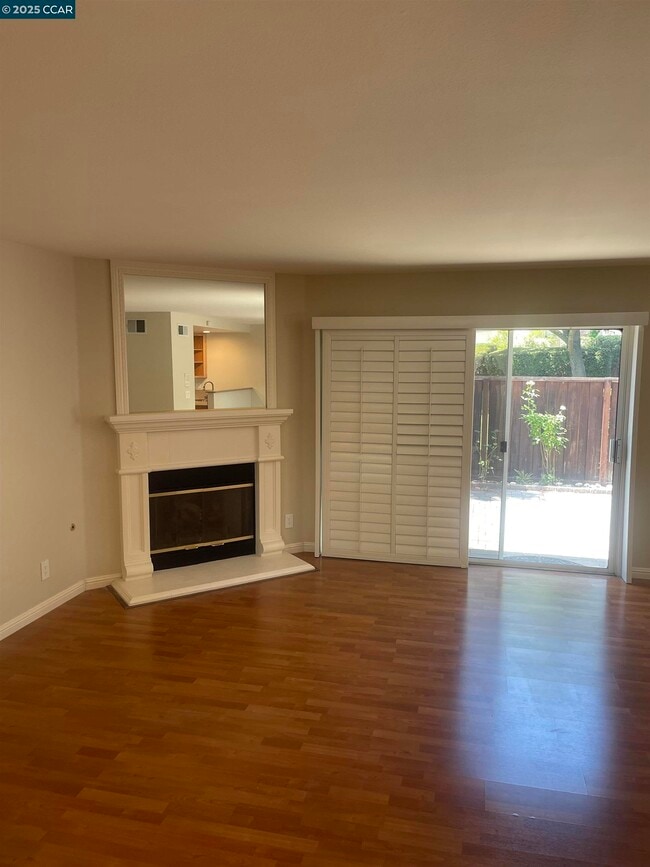 Building Photo - 658 S Blackbrush Ln