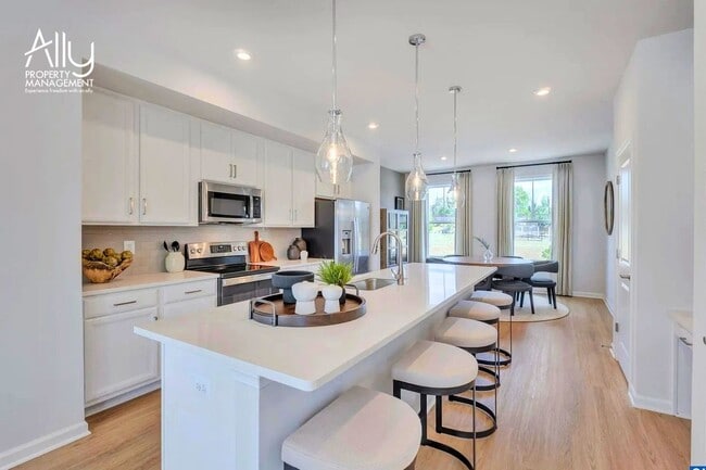 Building Photo - 4959 Lexi Ln